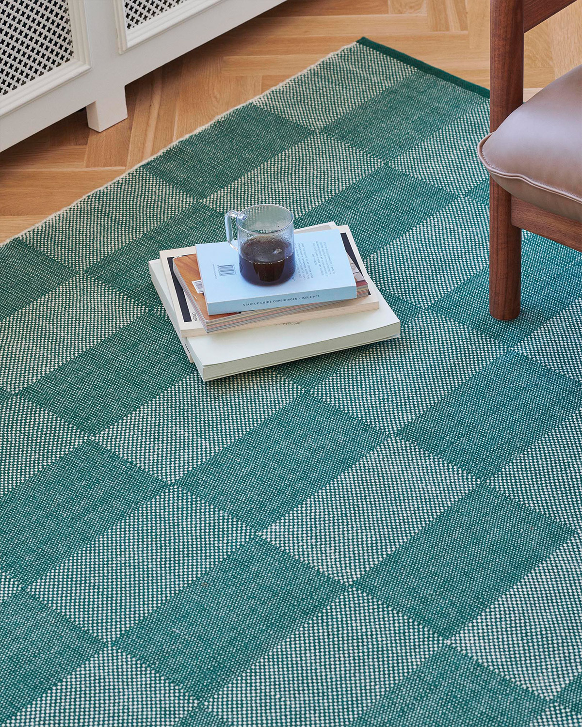 CHECK RUG