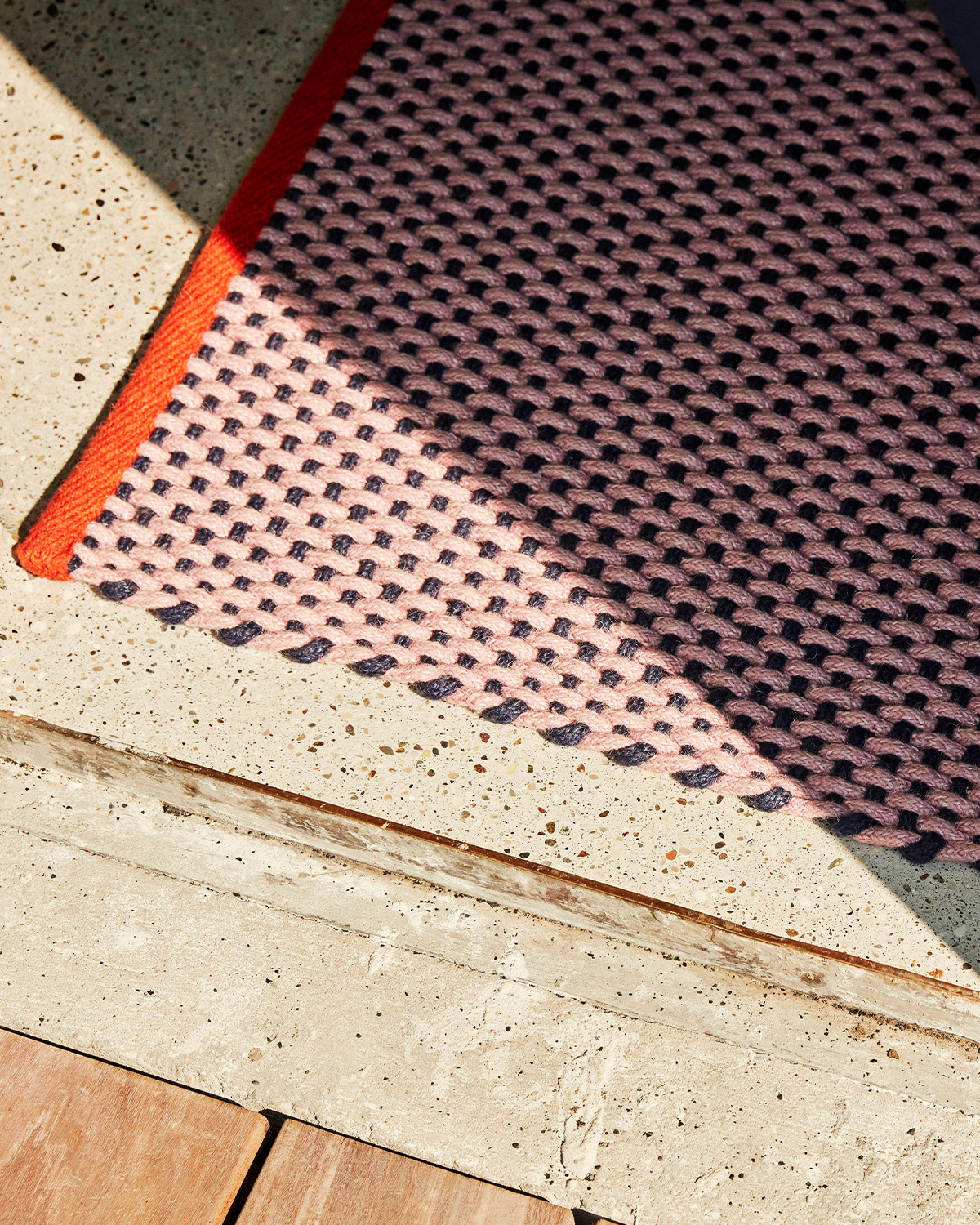 DOOR MAT