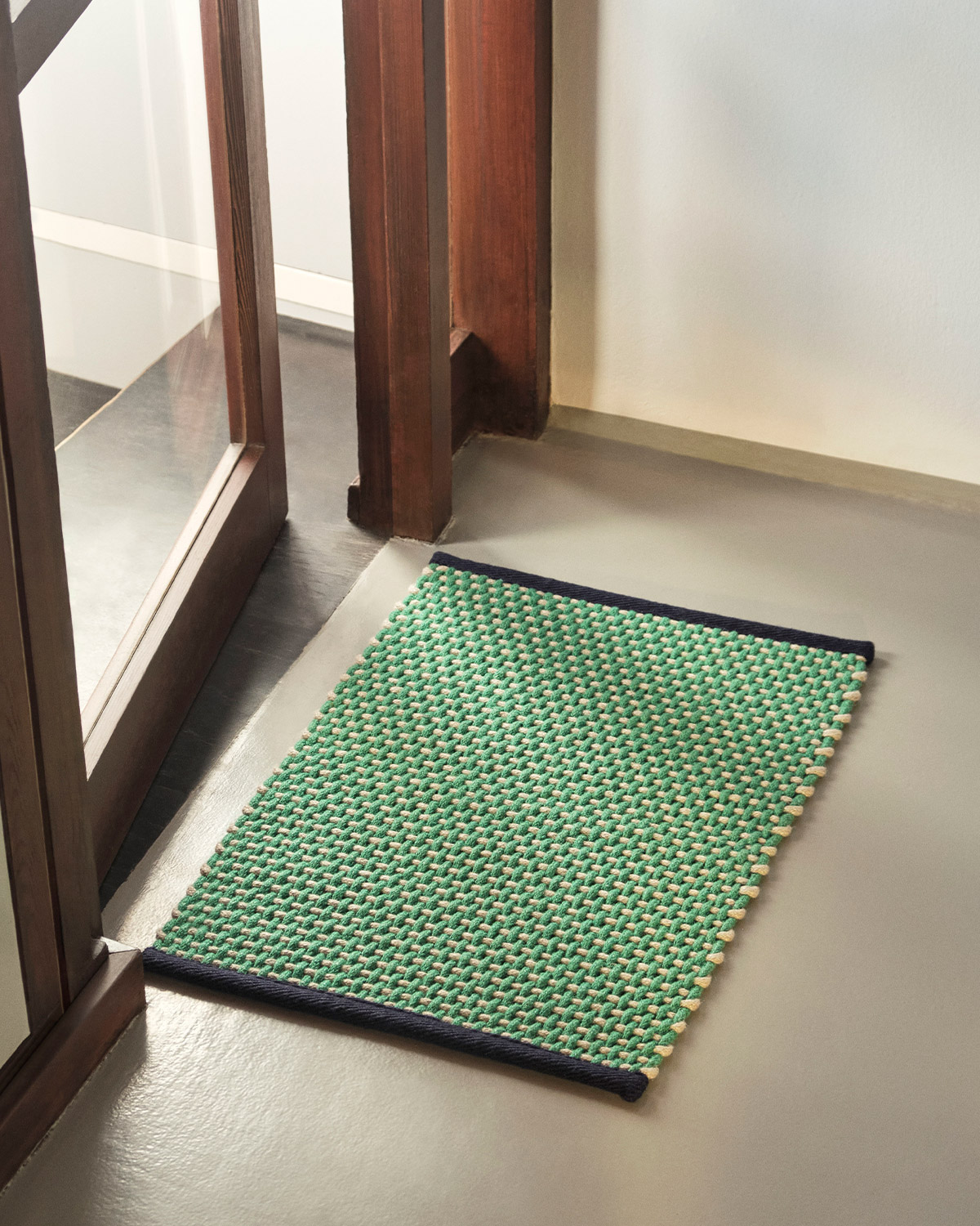 DOOR MAT