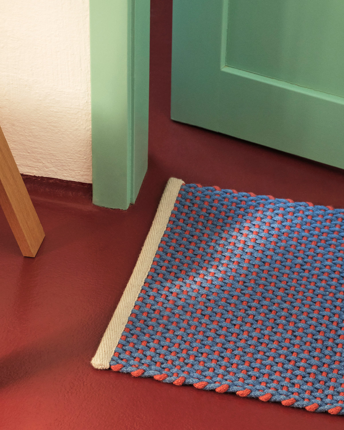 DOOR MAT