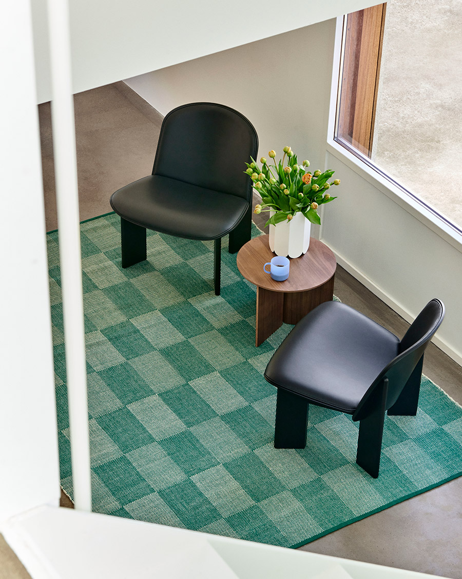 CHECK RUG