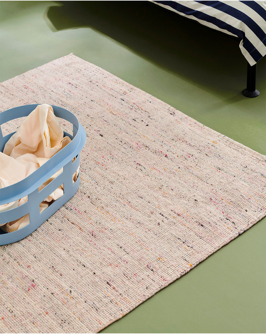 CRAYON RUG