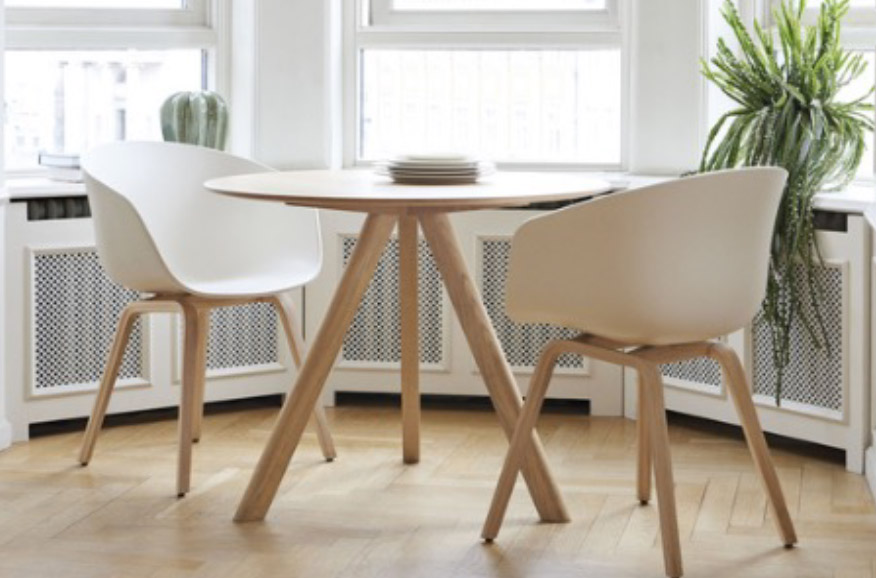 ダイニングテーブル、テーブル