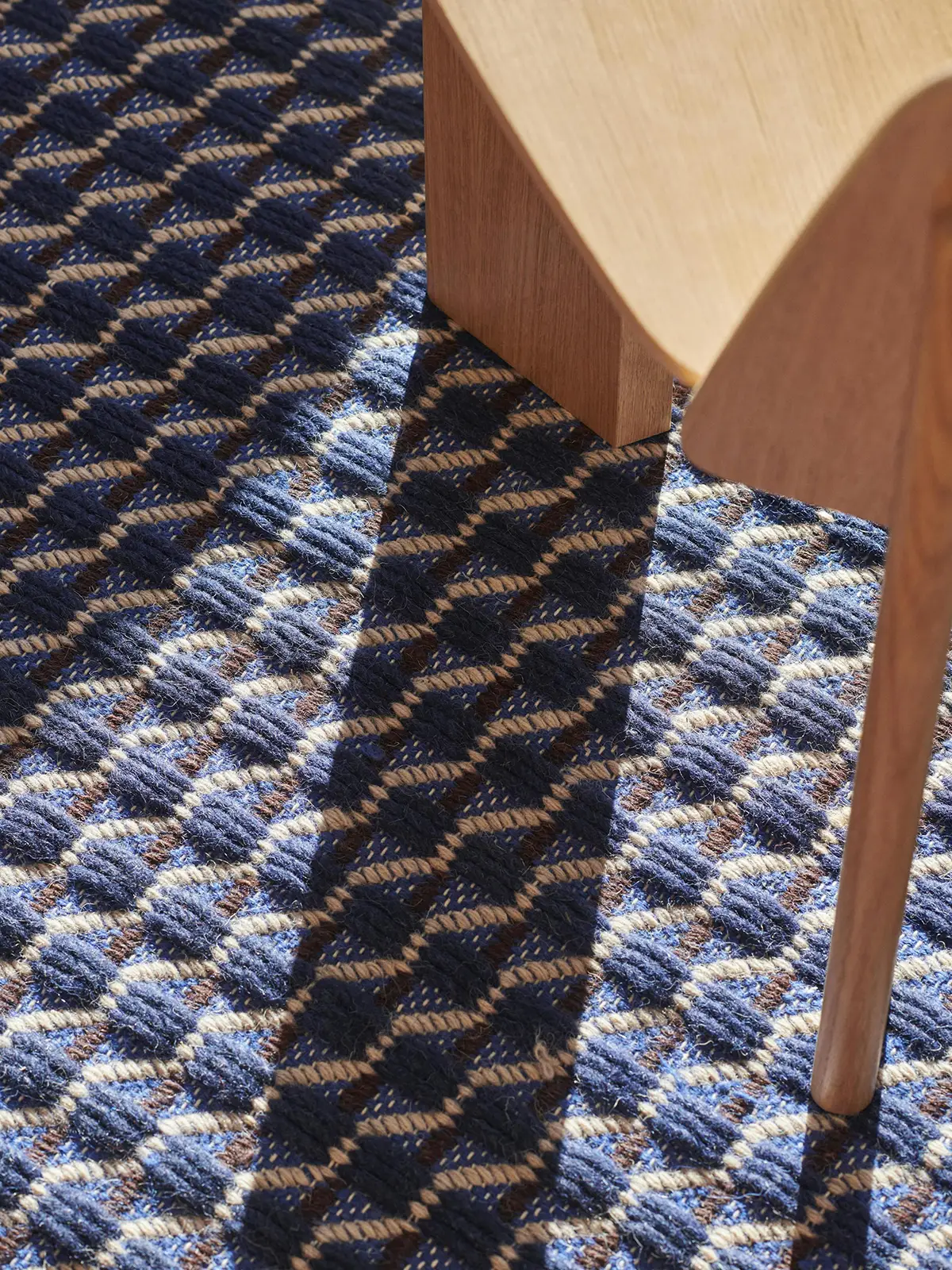 CHANNEL RUG