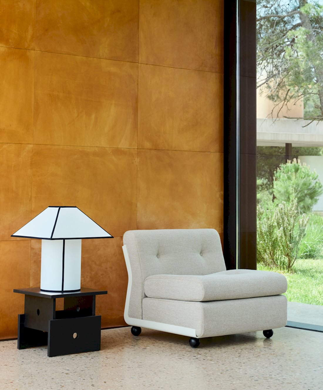 Amanta 1 Seater / Wood Box Coffee Table / Ava Pyramid Table Lamp