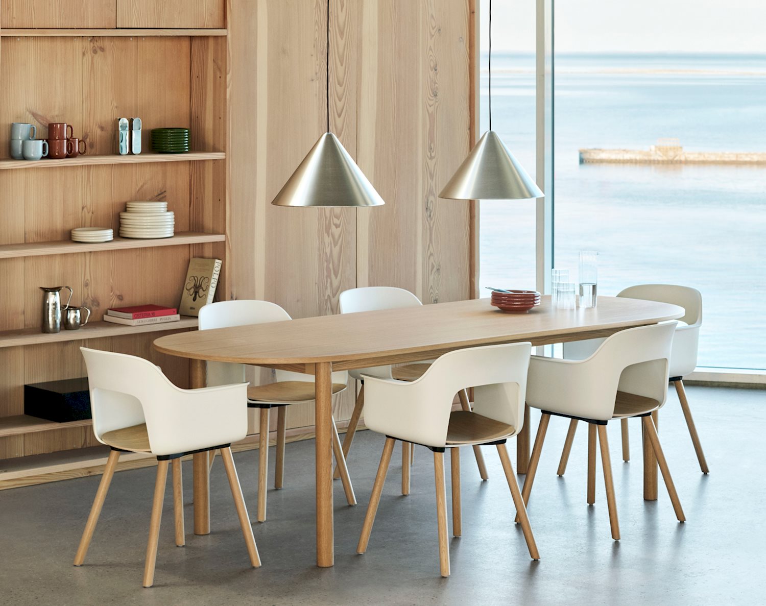 Annex Table Oblong / Layout Armchair 222 / Compass Pendant
