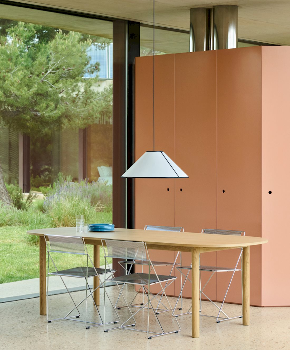 Annex Table Oblong / Ava Cone Pendant / X-Line Chair Chromed