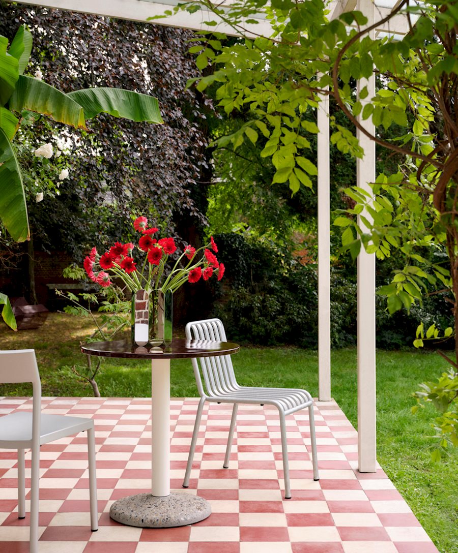 Ceramic Table / Palissade Chair / Type Chair / Arcs Vase