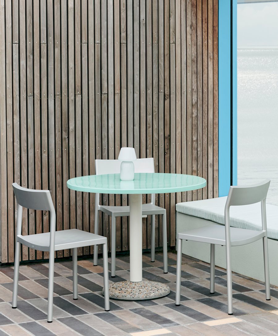 Ceramic Table / Type Chair / Apollo Portable