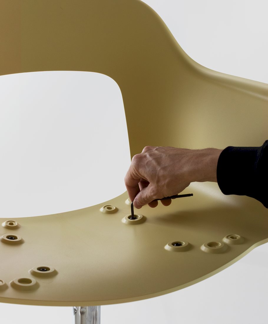 Layout Armchair in Studio