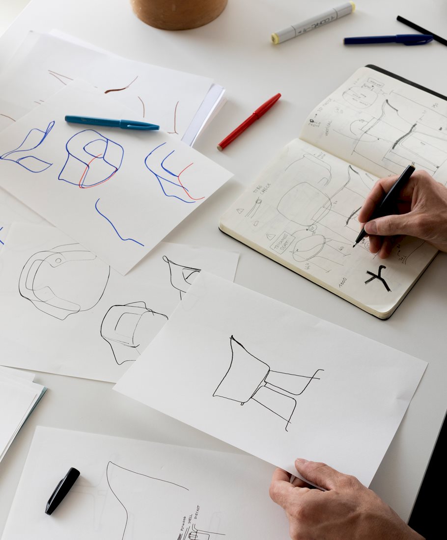 Layout Armchair in Studio