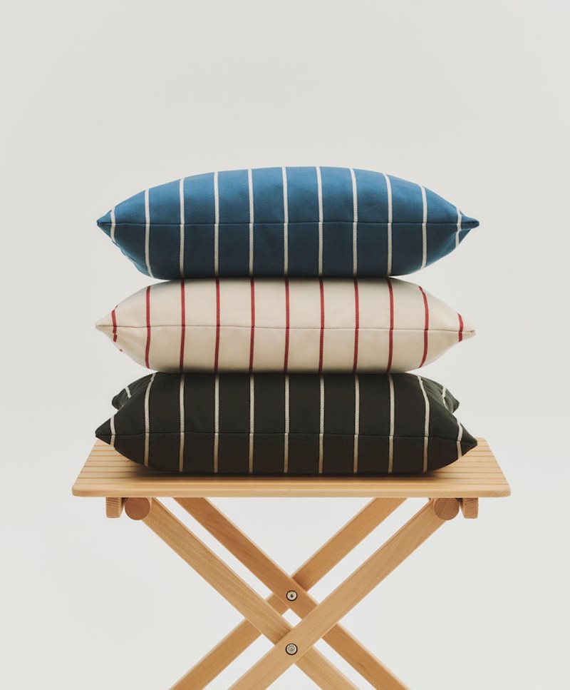 Outdoor Market Folding Table / Outdoor Market Cushion