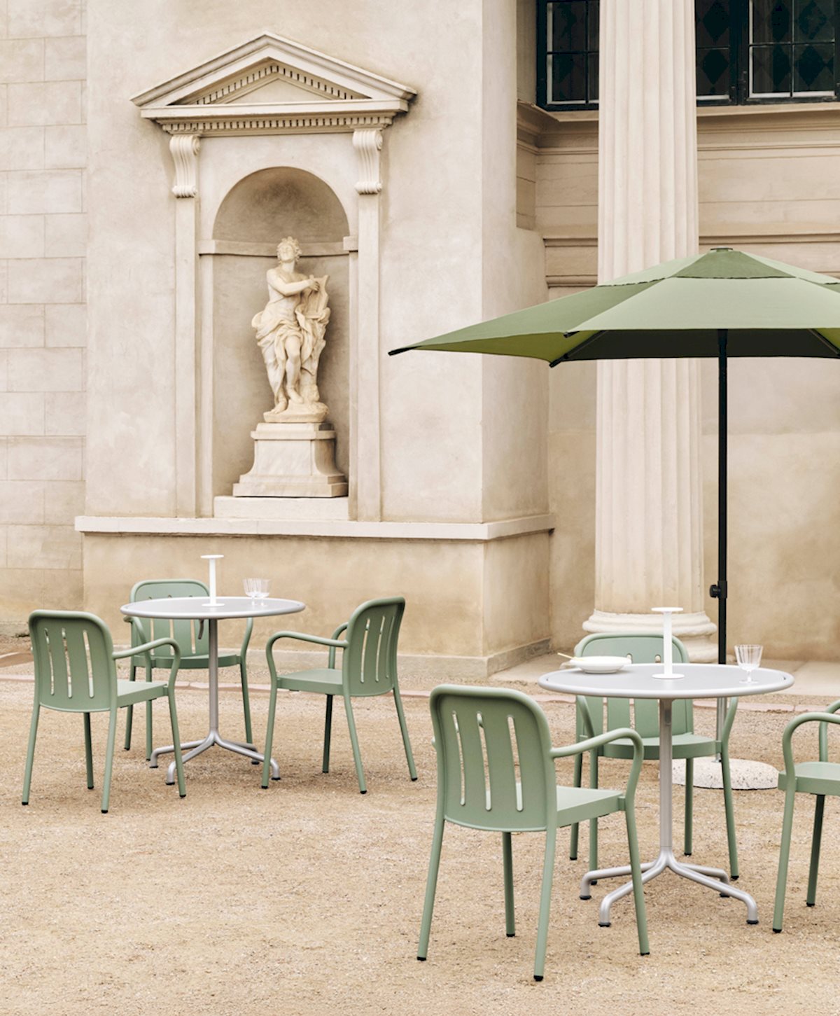 Deville Armchair / Deville Table / Host Portable Lamp / Terrazza Parasol