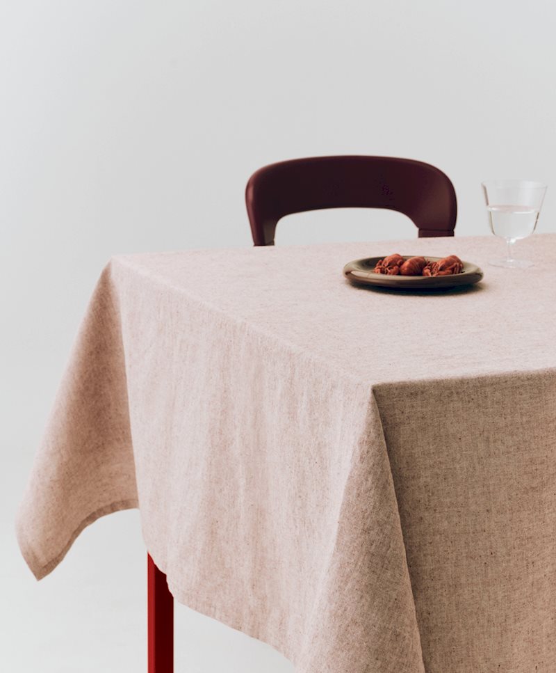 Terrazza Tablecloth / Barro Plate / Curve Stem Glass 