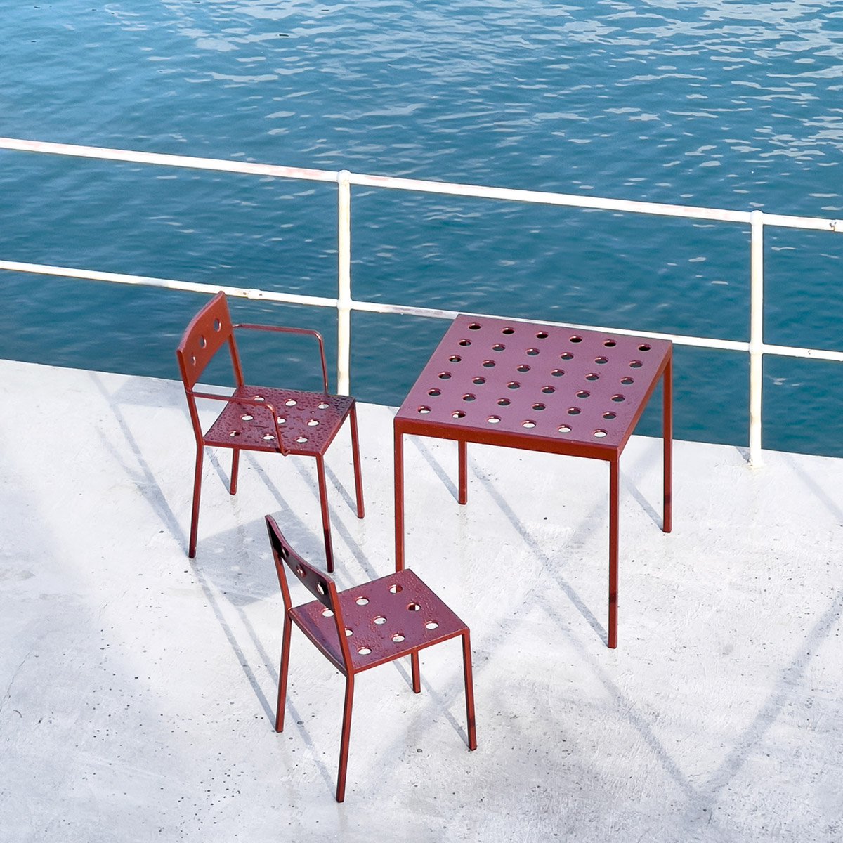 BALCONY TABLE