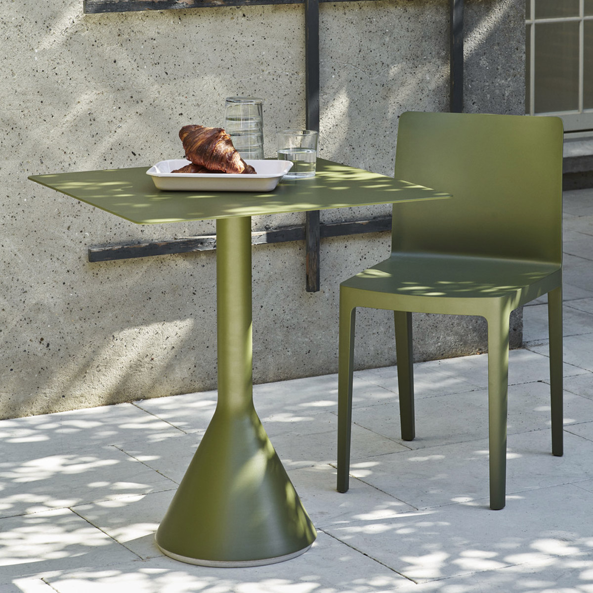 PALISSADE CONE TABLE