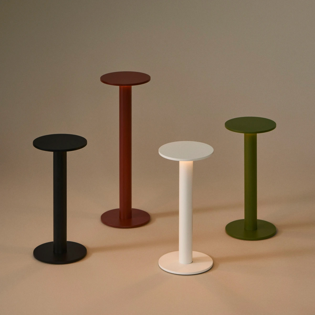 HOST PORTABLE LAMP 220