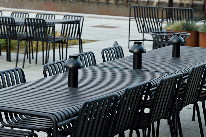 PALISSADE CHAIR / TABLE