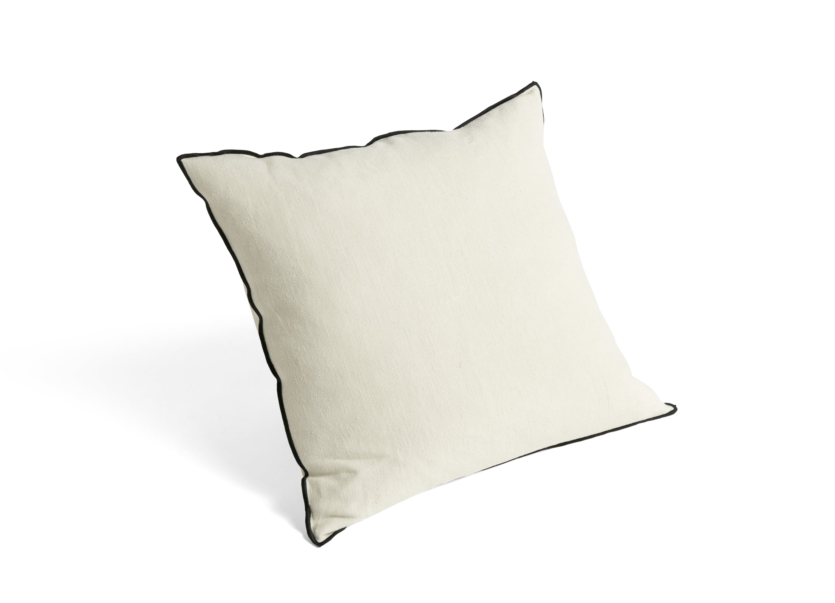 OUTLINE CUSHION