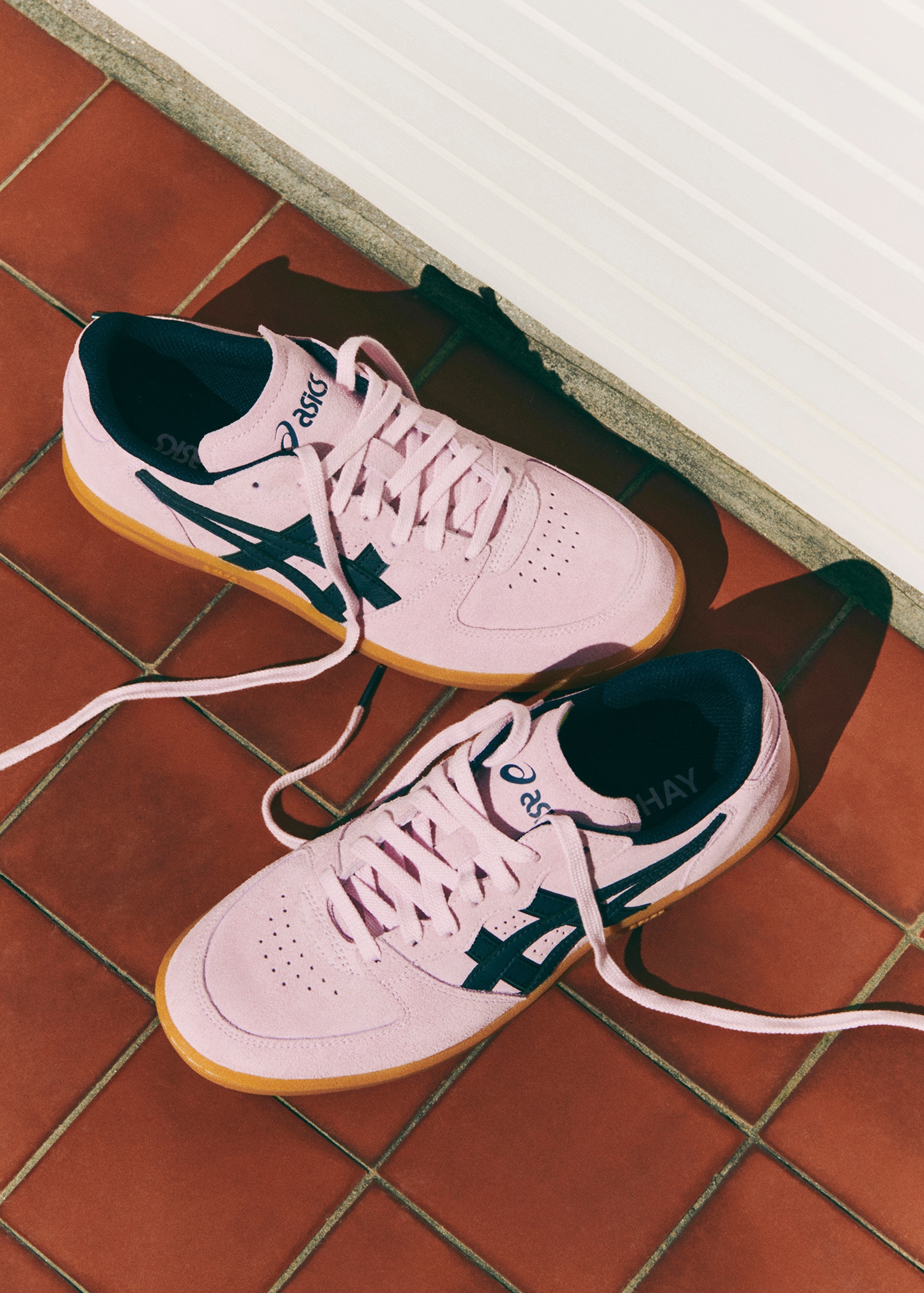 24.5cm】 HAY × Asics Skyhand OG ピンク 24.5cm】 HAY × Asics Skyhand OG ピンク