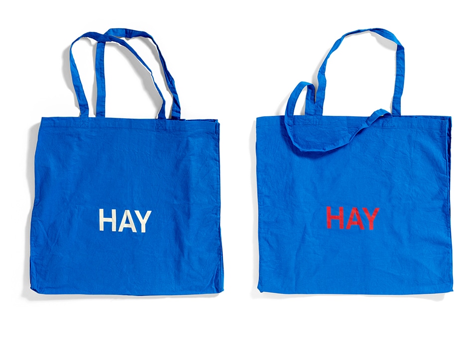 BLUE TOTE BAG L｜北欧デンマーク インテリアブランドの通販サイト【HAY】 | 【公式】HAYオンラインストア