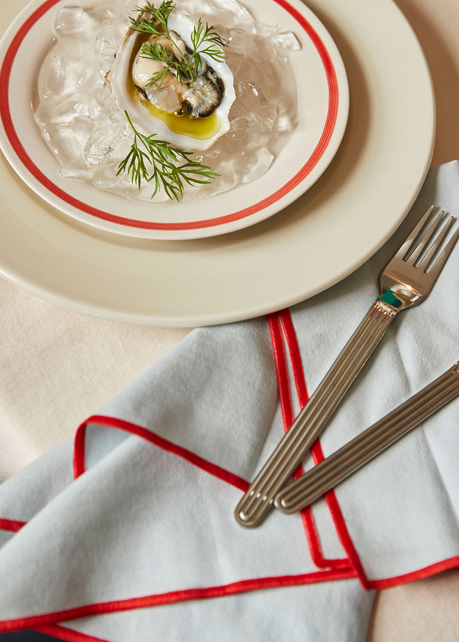 Hay - Outline cloth napkin