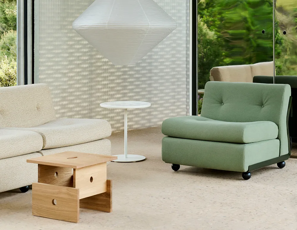 WOOD BOX COFFEE TABLE