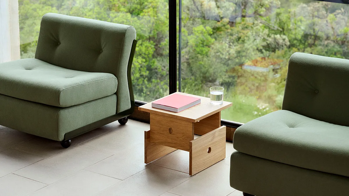 WOOD BOX COFFEE TABLE