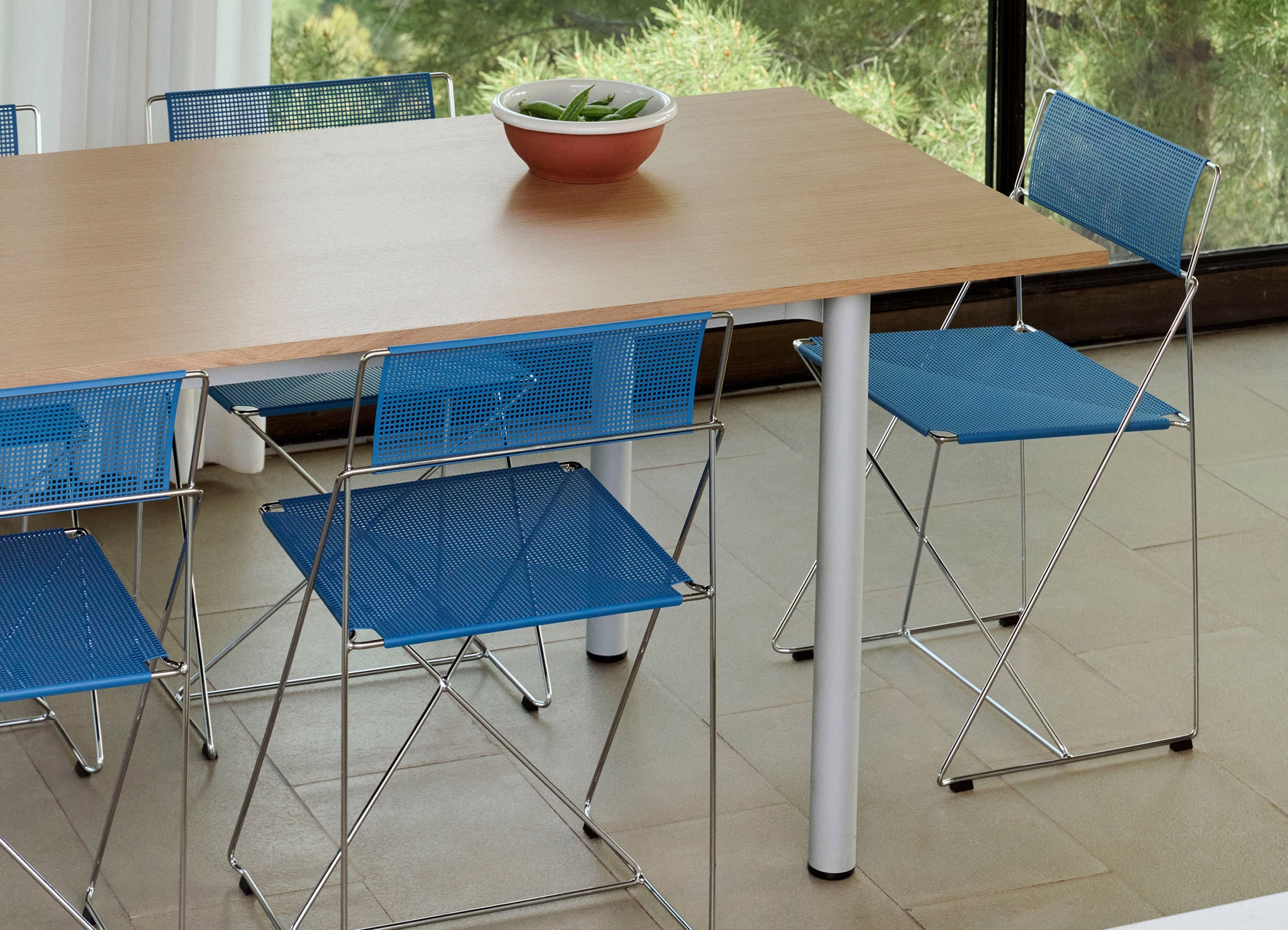 X-LINE CHAIR